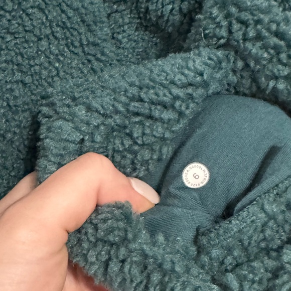 Lululemon Cinchable Fleece Zip-Up Teddy Jacket in Storm Teal Womens Size 6 - Picture 7 of 9
